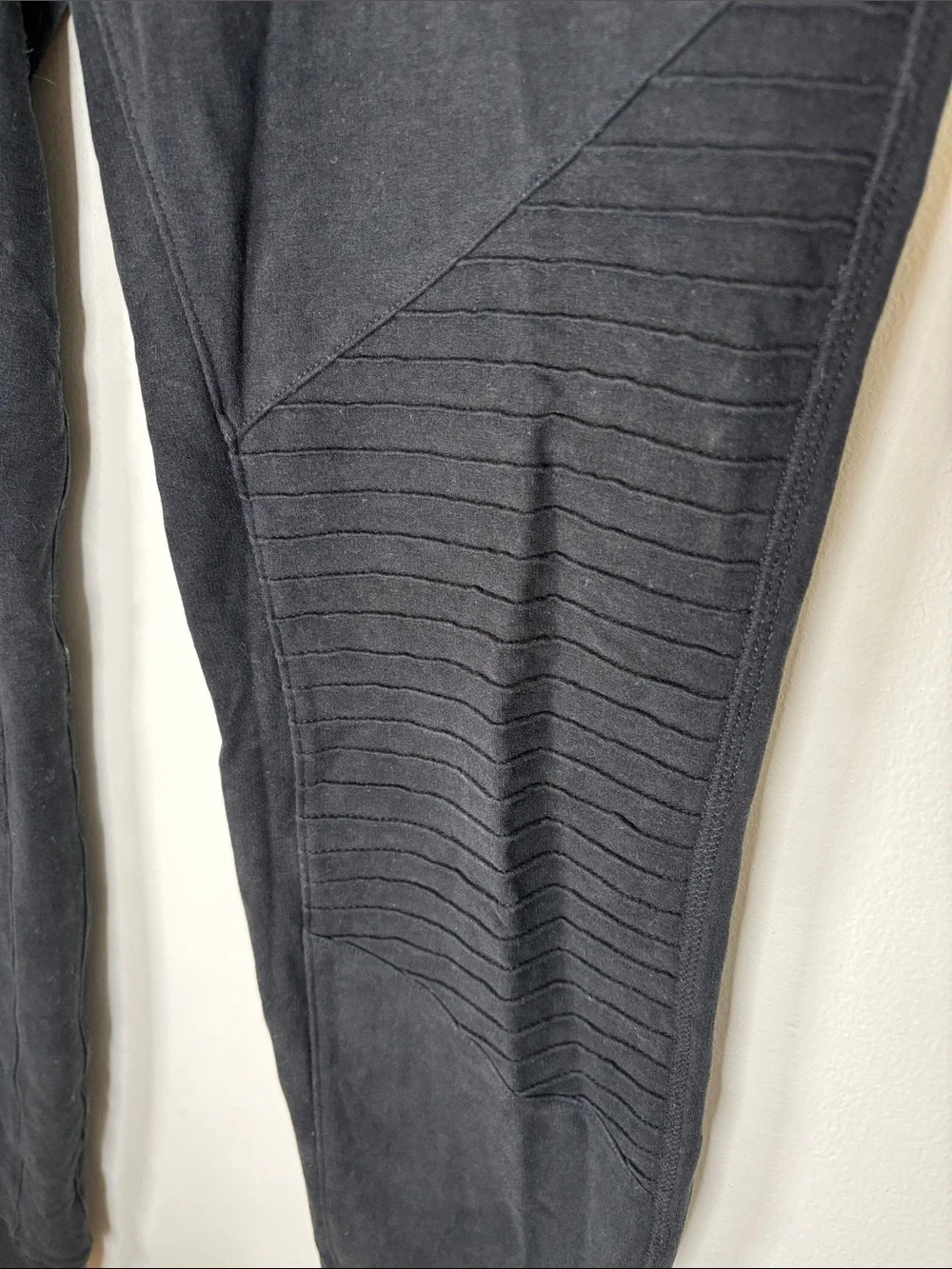 ALO Yoga Urban Moto Sweatpants Women's Medium Black Joggers